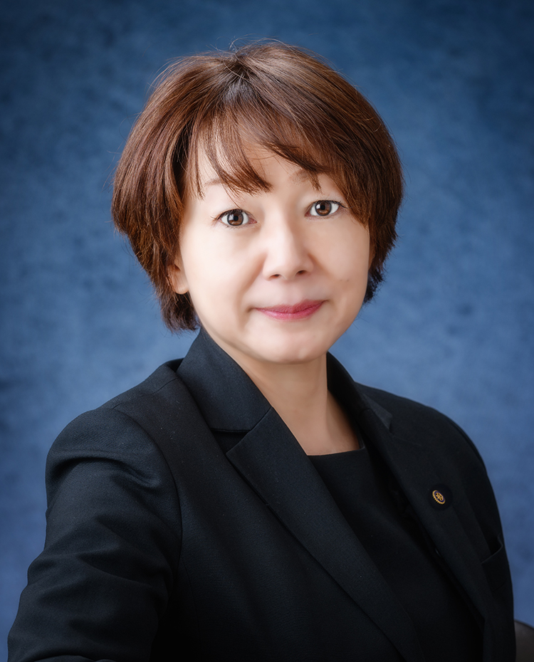 草谷千亜希